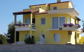 Villa Kamelija